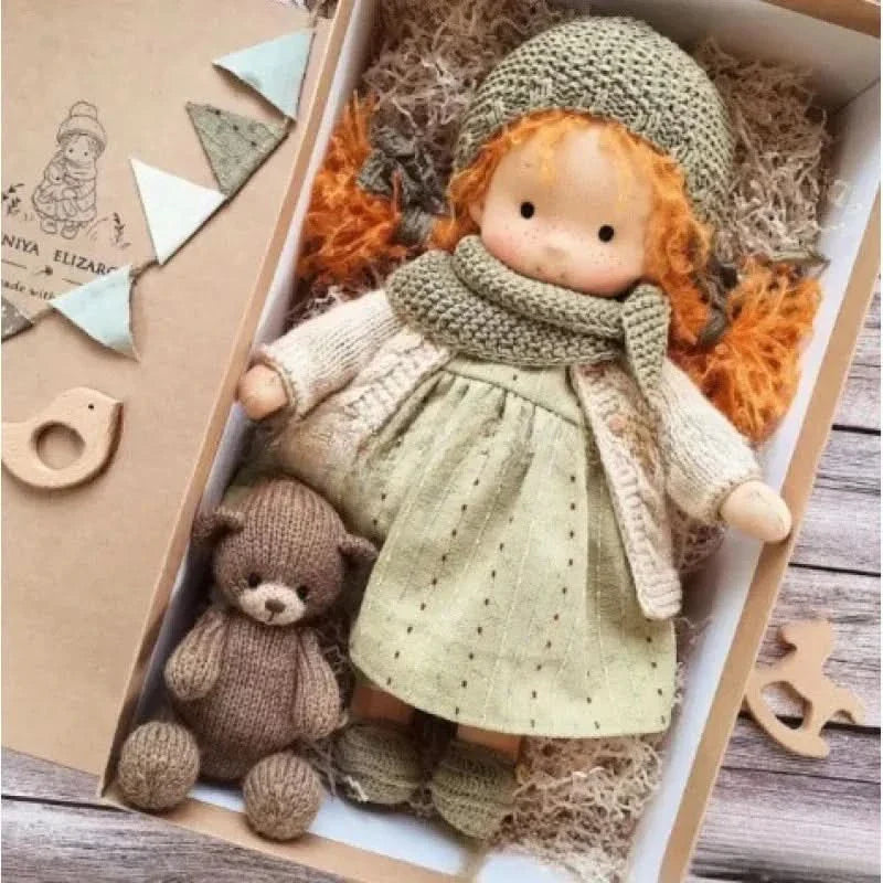Håndlavet Bomulds Plush Dukke – Waldorf Emma Legetøj