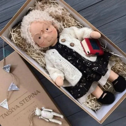 Håndlavet Bomulds Plush Dukke – Waldorf Emma Legetøj