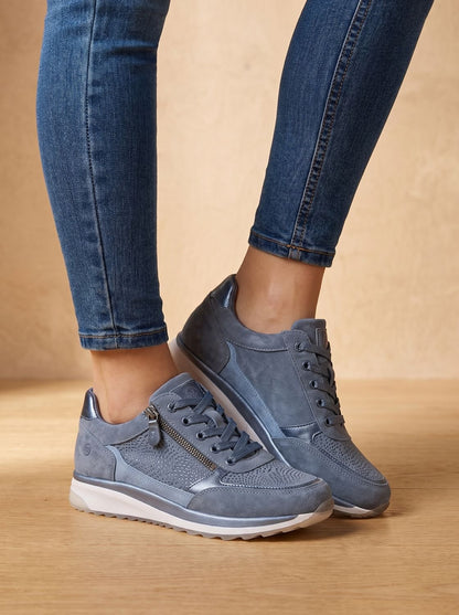 Komfortable plateausneakers til damer med snøre og lynlås i siden