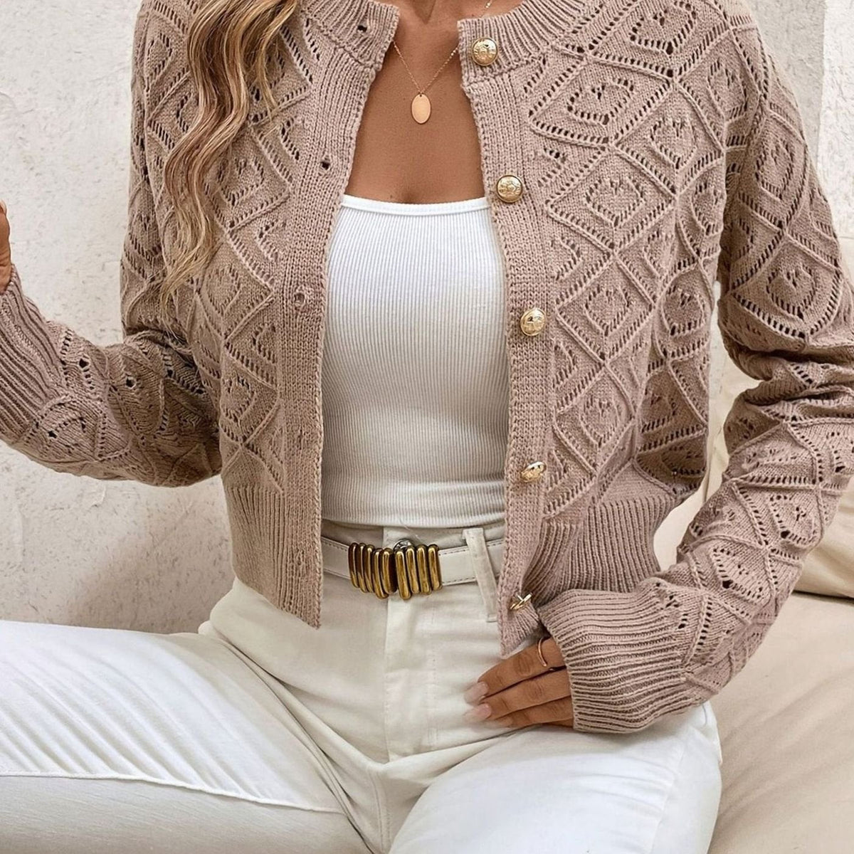 Kort rombestrikket cardigan med knapper til damer