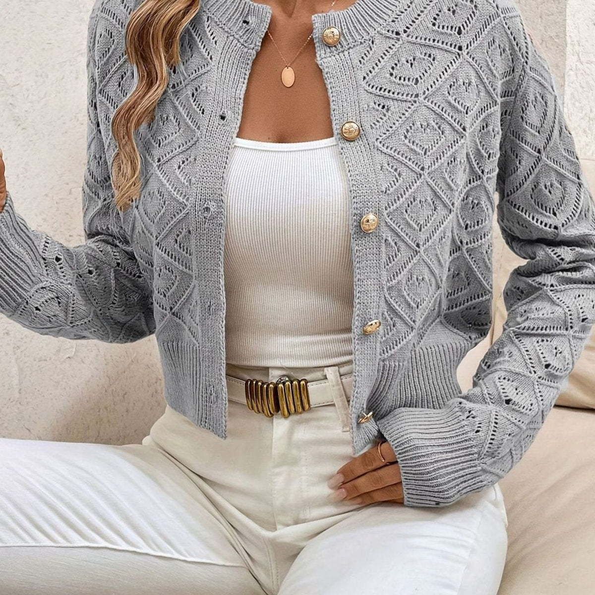Kort rombestrikket cardigan med knapper til damer