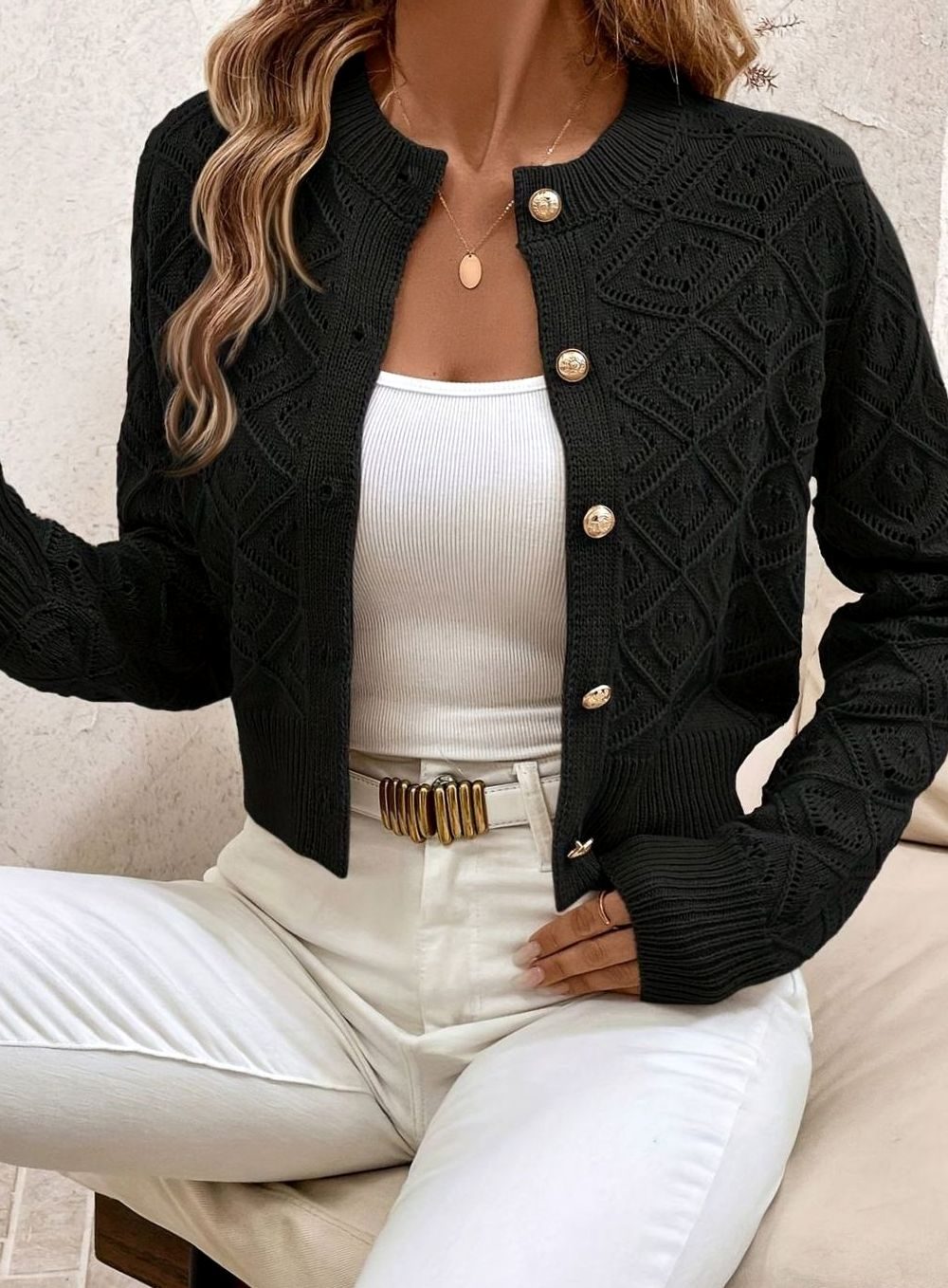 Kort rombestrikket cardigan med knapper til damer