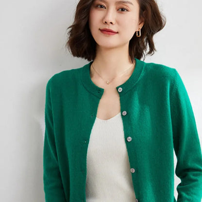 Fanny | Cardigan ajusté à boutons pour femme - Image 7