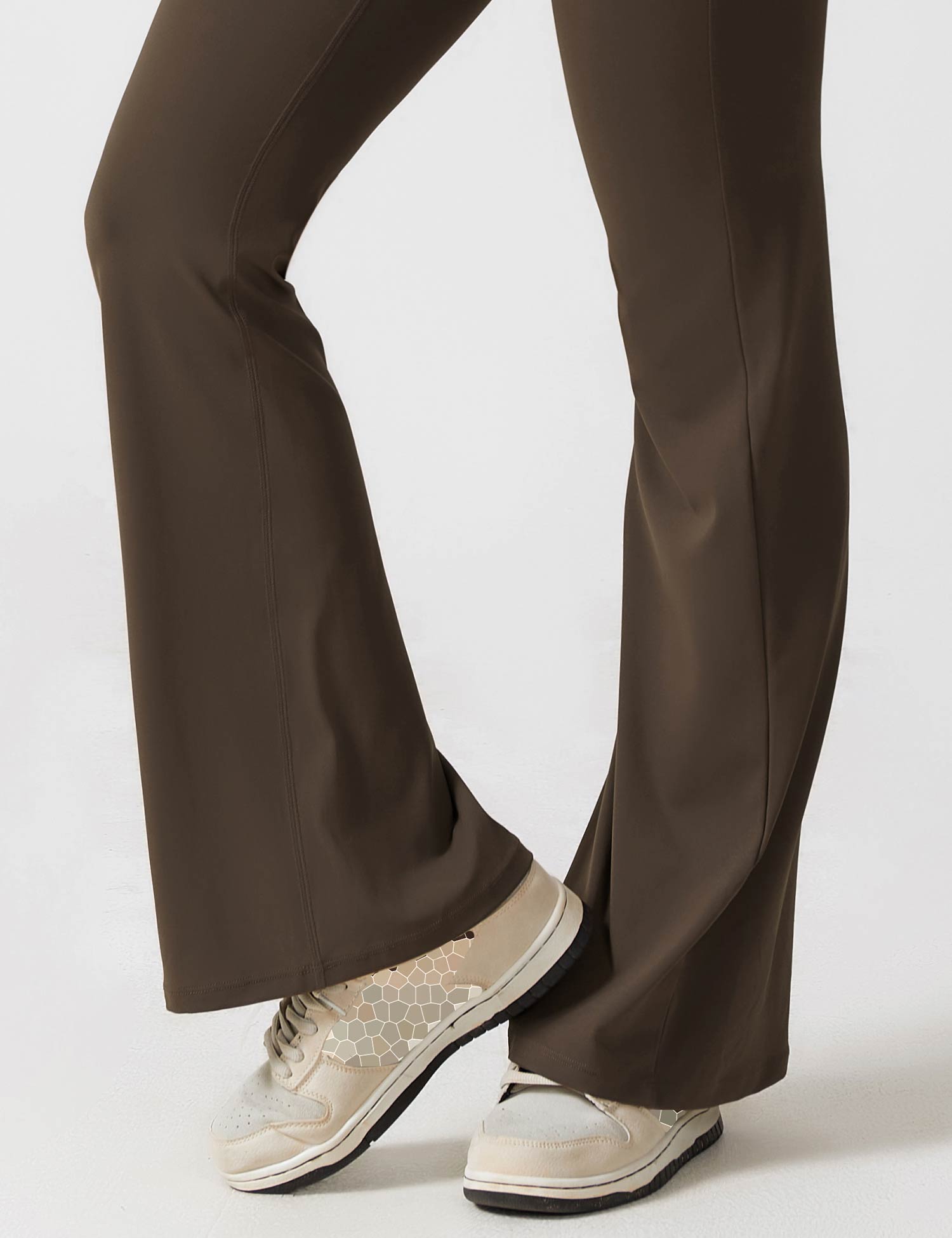 Image of Marie | Dame Jumpsuit med Åben Ryg og Flare Ben