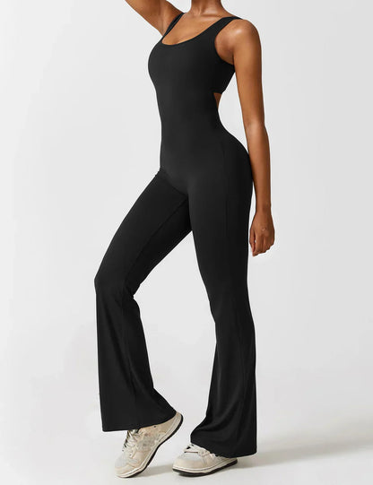 Image of Marie | Dame Jumpsuit med Åben Ryg og Flare Ben