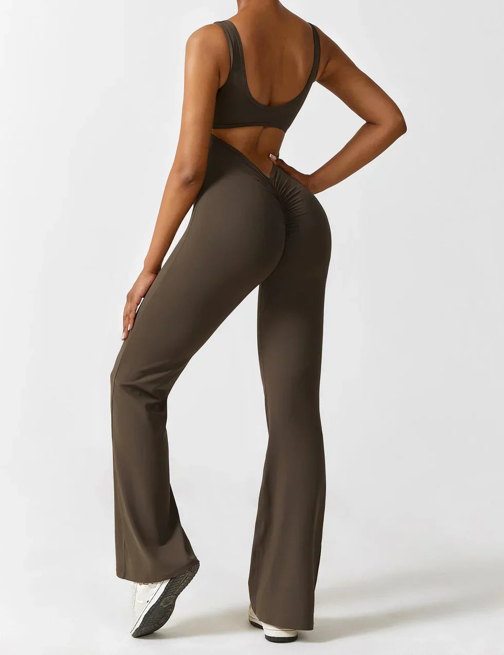 Image of Marie | Dame Jumpsuit med Åben Ryg og Flare Ben