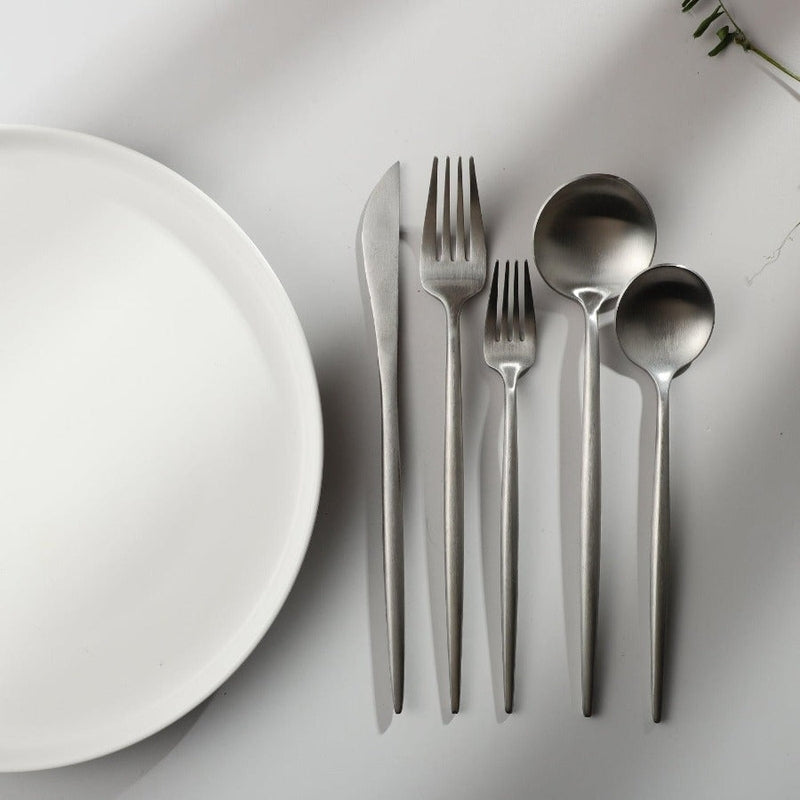 Minimalistisk Bestik – Høj Kvalitet Rustfrit Stål | Elegant Design