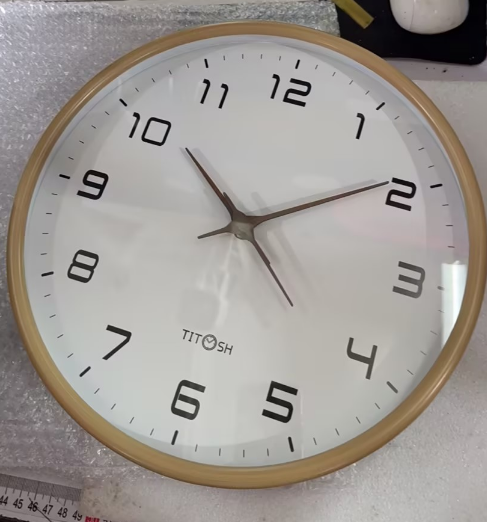 Minimalistisk Træ Vægur