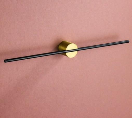 Moderne Metal Håndklædeholder Stativ med Justerbar Stang – Elegant Design til Badeværelset