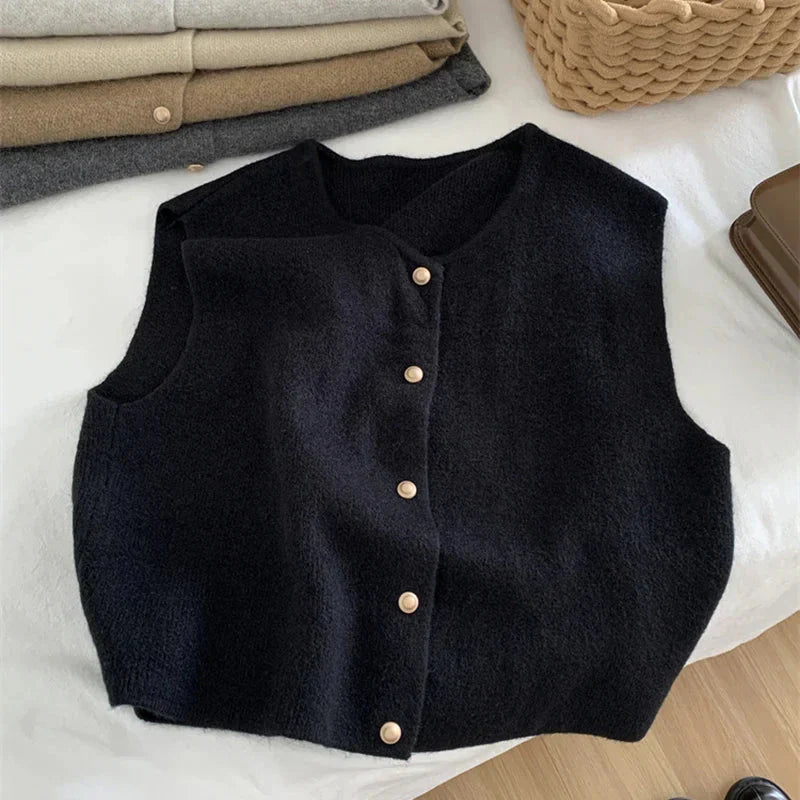 Édith | Gilet pull sans manches à boutons pour femme - Image 4