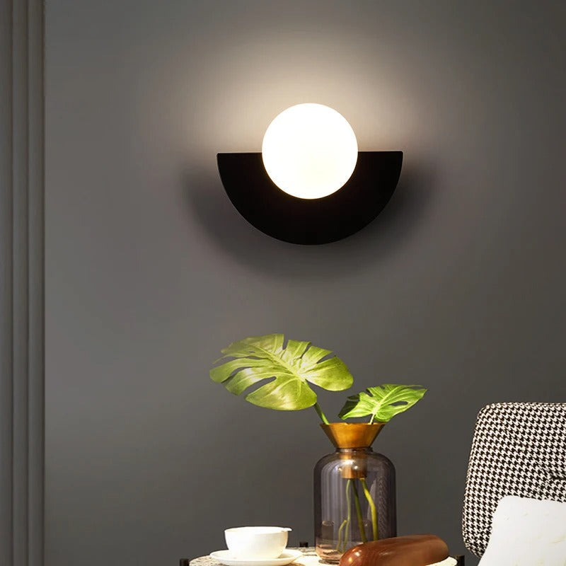 Nordisk Væglampe Summit - Halvcirkeldesign - Moderne Belysning