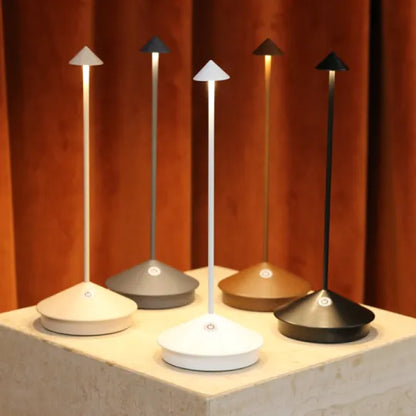 Oplys dit rum med den trådløse LED bordlampe – RadiantGlow