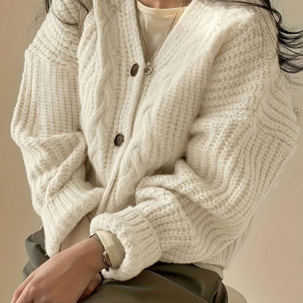 Oversized kabelstrikket cardigan med knapper til damer