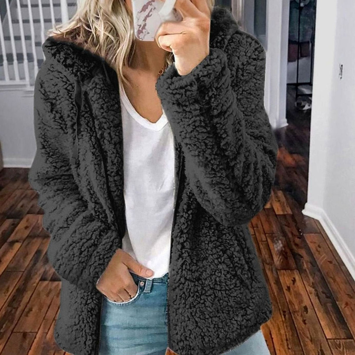 Oversized teddyfleece-jakke med hætte og lynlås til damer