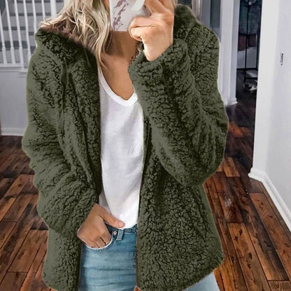 Oversized teddyfleece-jakke med hætte og lynlås til damer