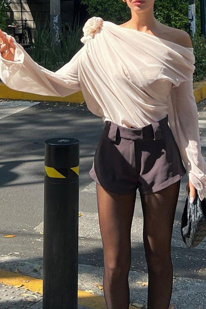 Cindy | Top floral asymétrique chic - Image 2