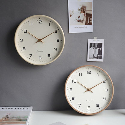 Skandinavisk Enkelhed Trævægur – Elegant Minimalisme