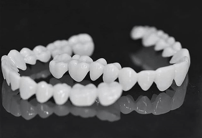 SmileFlex Tandprotes med Hvide Facader