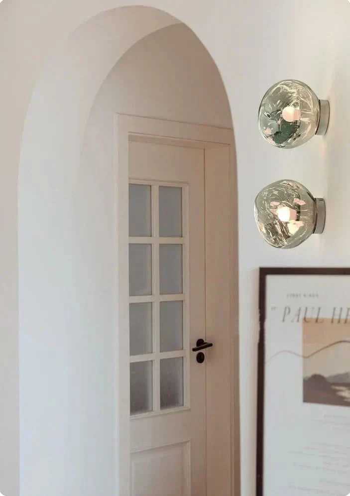 Space Glass Væglampe til Moderne Elegante Interiører