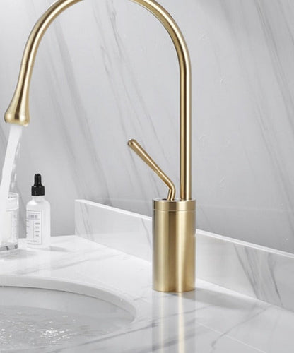 StreamSwirl | Elegant Drejbar Vandhane