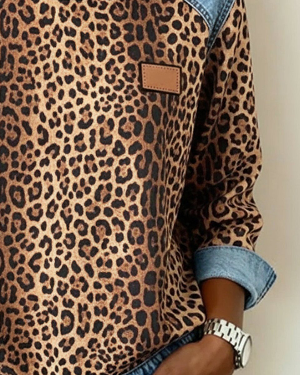 Sweater til damer med leopardprint og denim-patchwork
