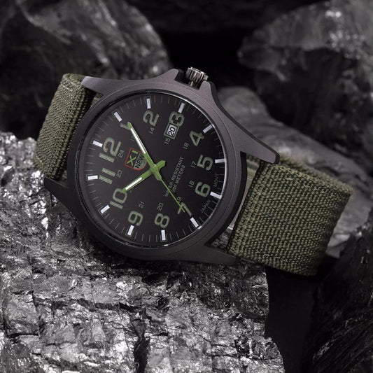 Taktisk Militær Ur – Holdbart & Vandtæt Army-Style Armbåndsur