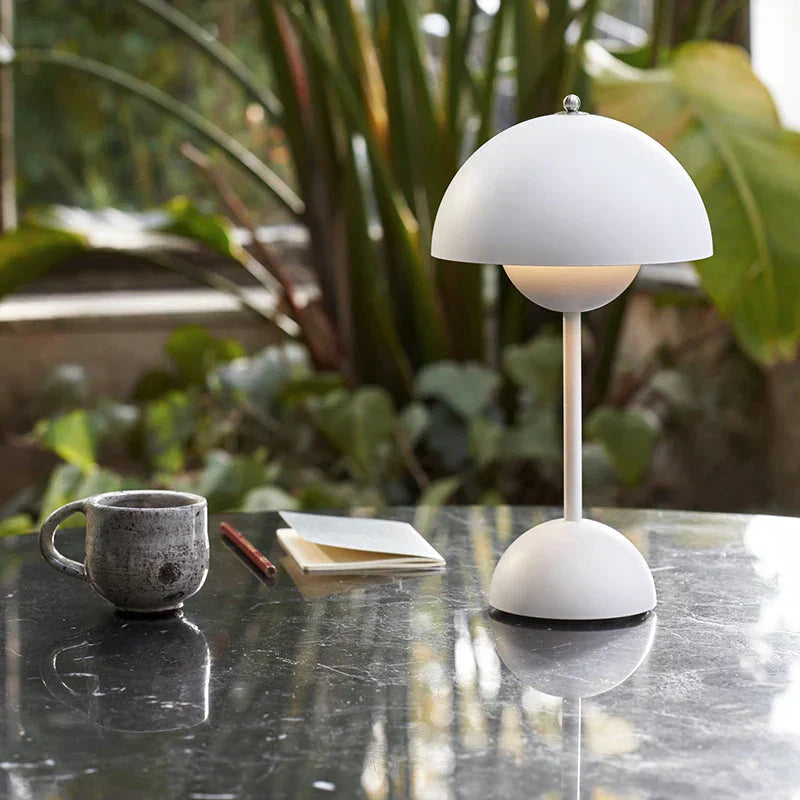 Trådløs Retro LED Bordlampe med Parasol Design