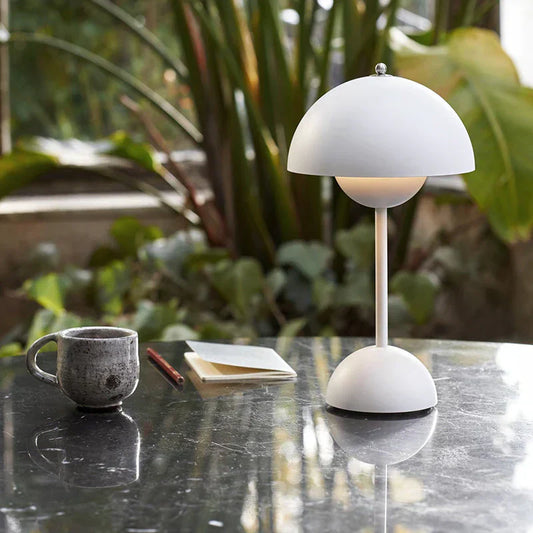 Trådløs Retro LED Bordlampe med Parasol Design