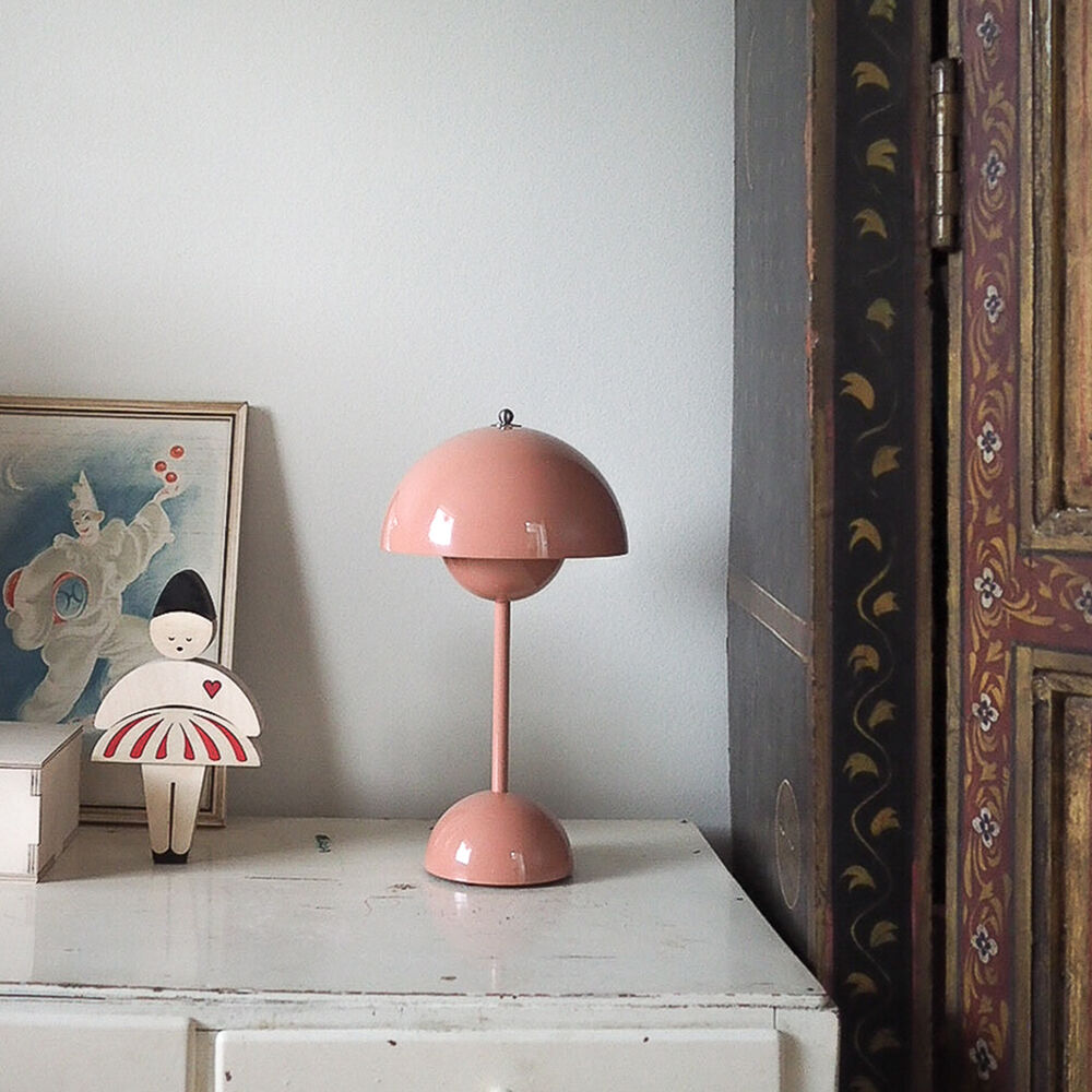 Trådløs Retro LED Bordlampe med Parasol Design