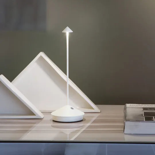 Trådlampe med Dæmpbart Lys & Vandtæt