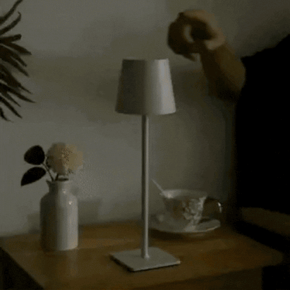 Trådlampe med genopladning - Elegant LED til indendørs og udendørs brug