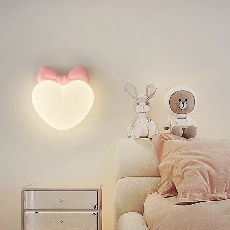 Trævæg lampe til børneværelse | Hjerteformet - Terra Pink - Image 2