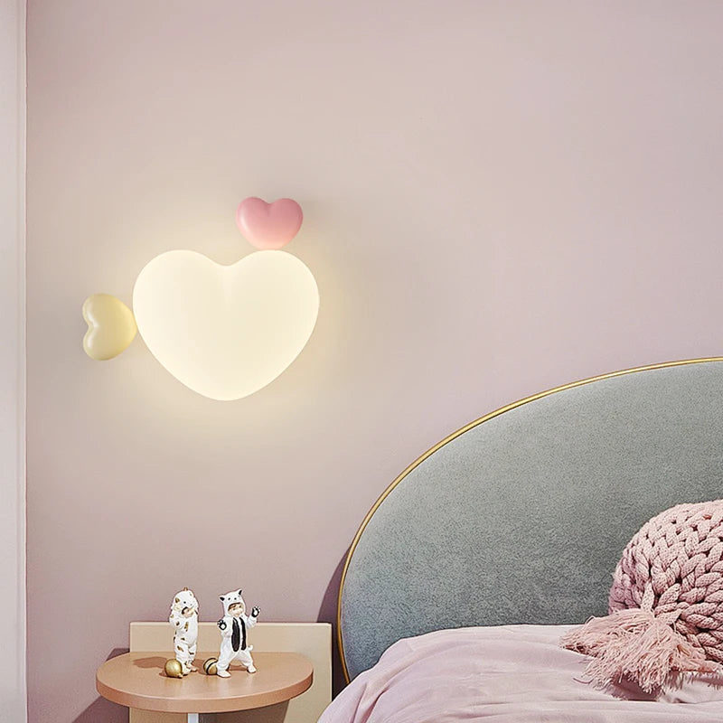 Trævæg lampe til børneværelse | Hjerteformet - Terra Pink - Image 3
