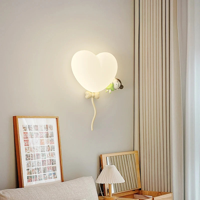 Trævæg lampe til børneværelse | Hjerteformet - Terra Pink - Image 4